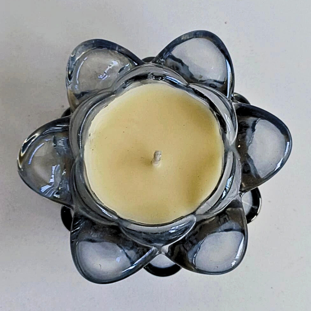 Crystal Lotus Glow Candle - Image 2